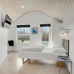 度假居 Five-bedroom In Rudkobing Spodsbjerg