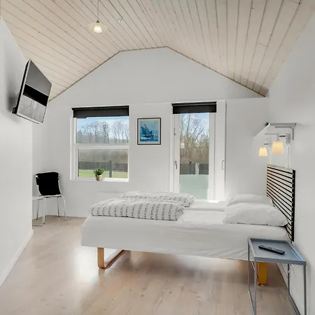 Feriehus Five-bedroom In Rudkobing Spodsbjerg