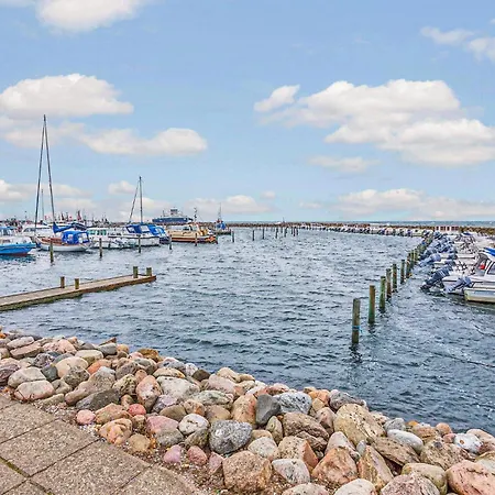 Five-bedroom In Rudkobing Feriehus